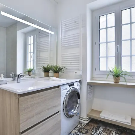 Apartamento Joli 2** à 2 Pas De La + Parking Inclus *